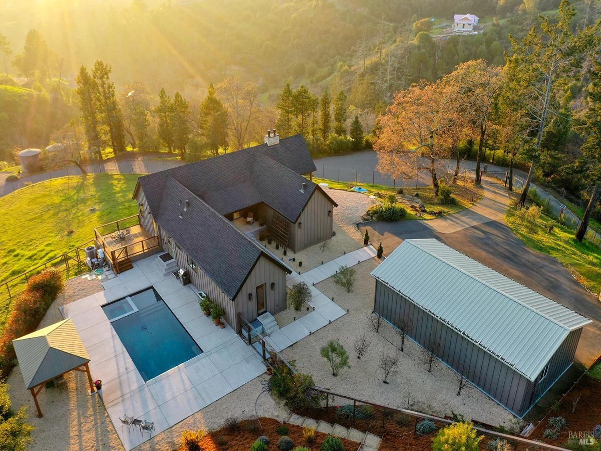 MLS #326010522 img 0