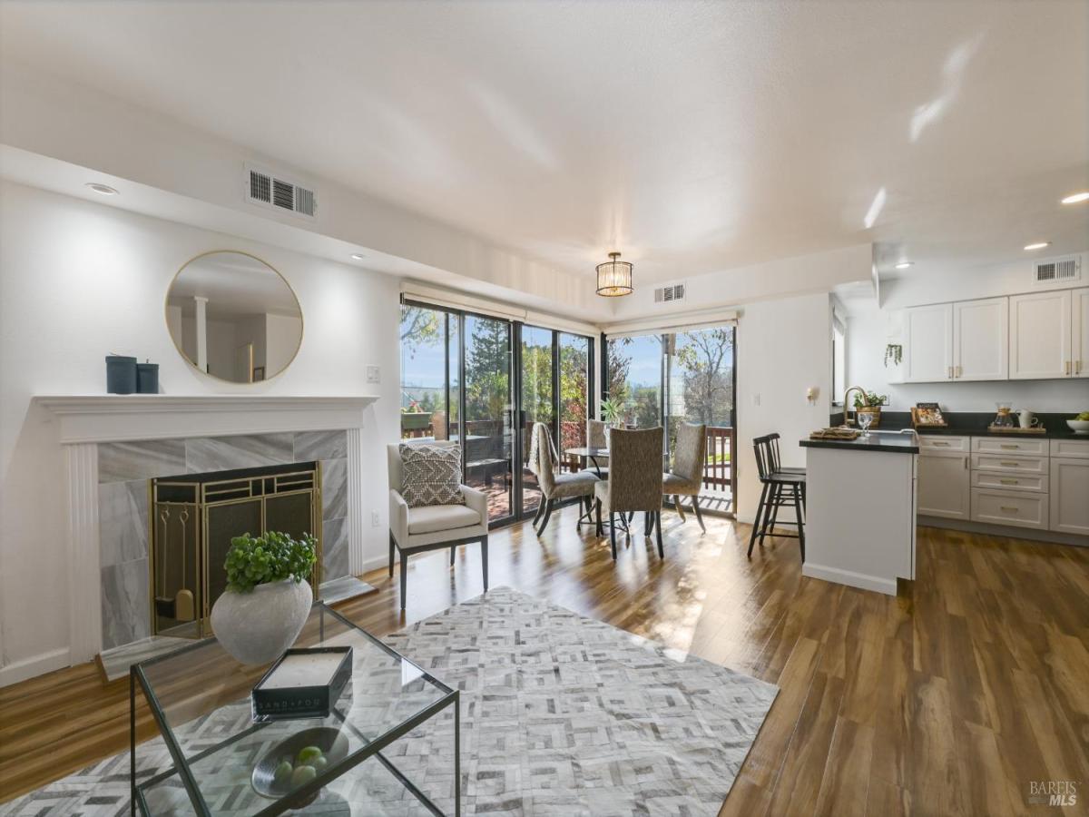 MLS #326010743 img 0