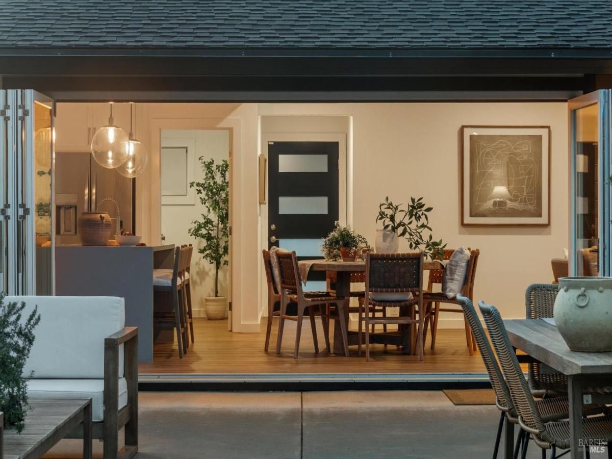 MLS #326011020 img 0