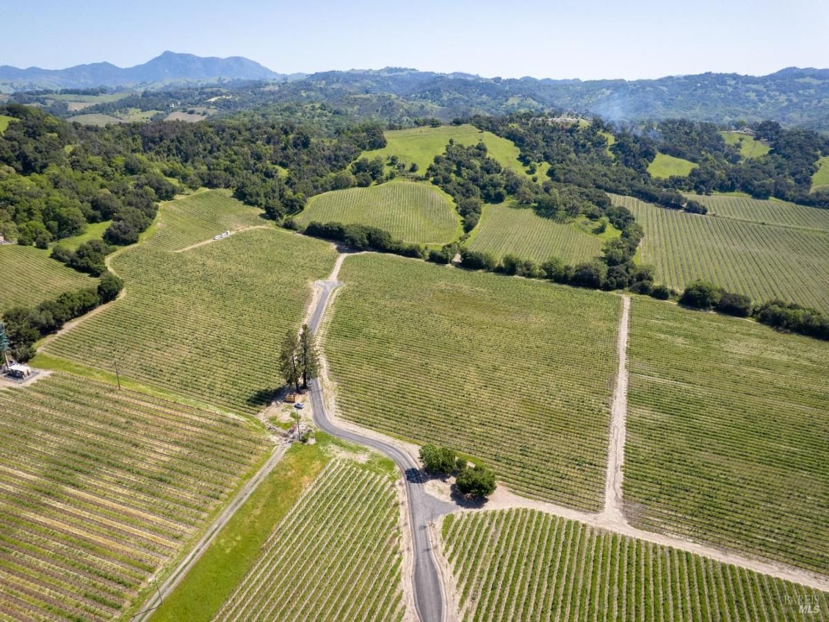 MLS #326011065 img 0