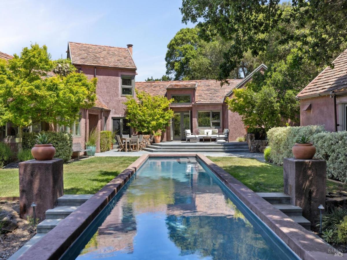 MLS #326011404 img 0