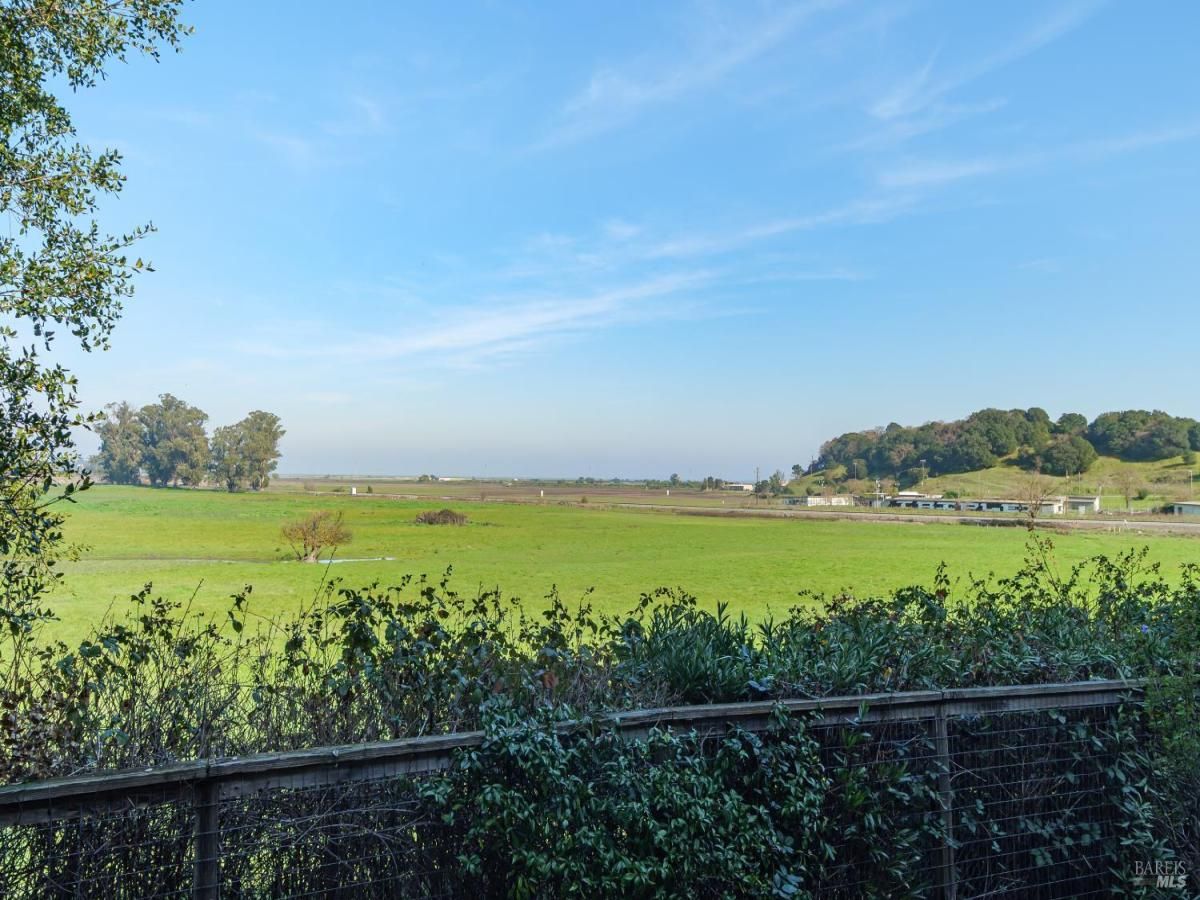 MLS #326011428 img 0