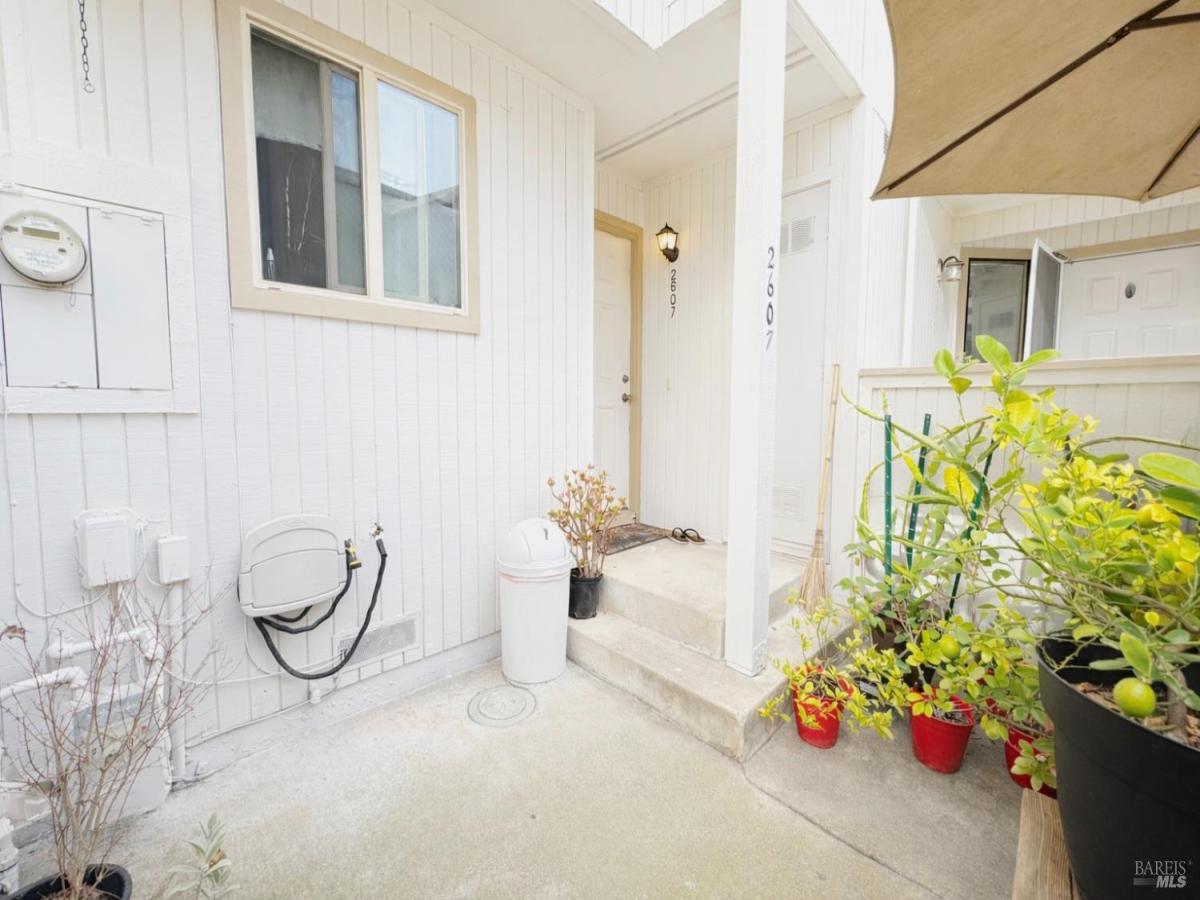 MLS #326011506 img 0