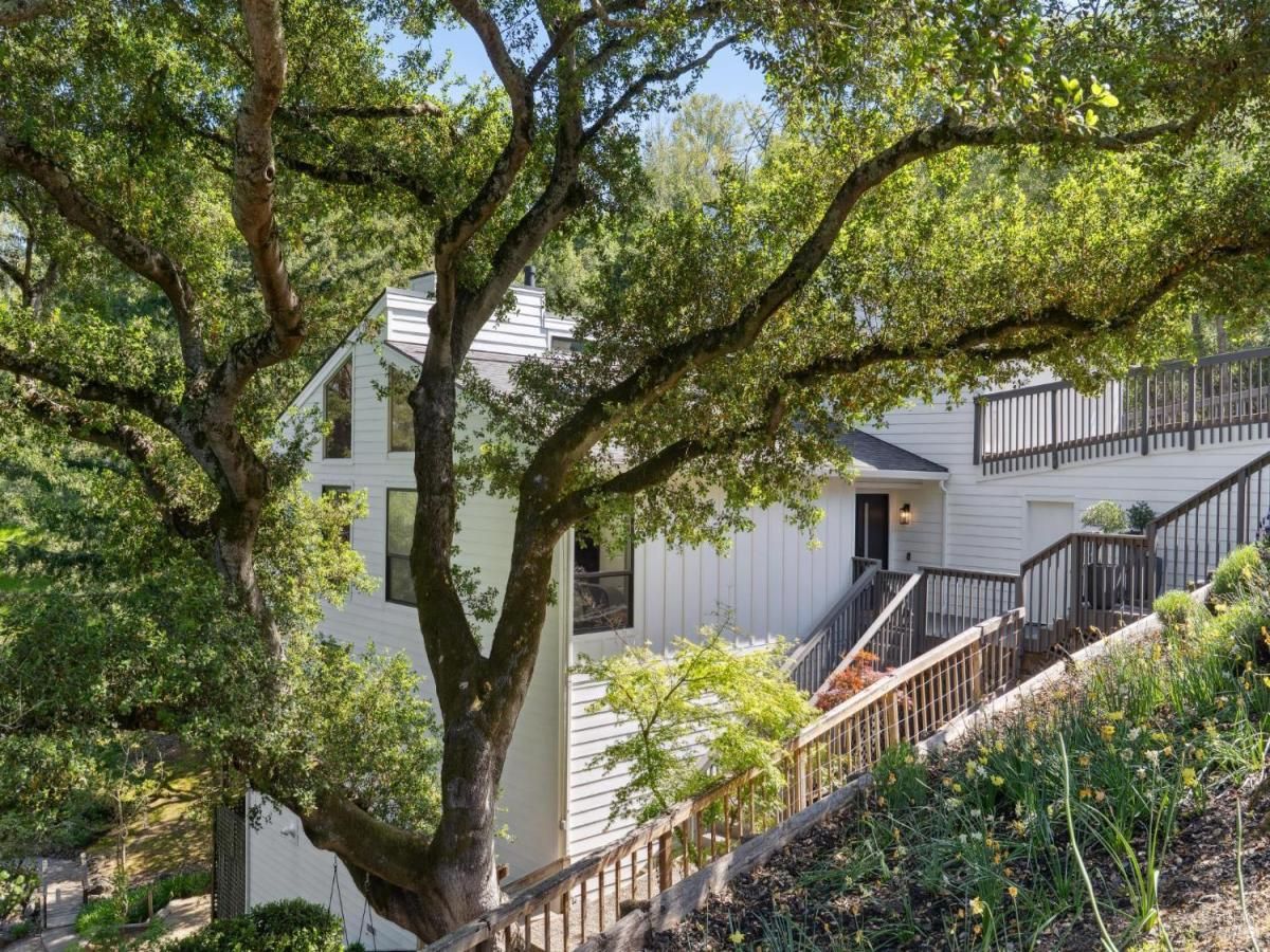 MLS #326011712 img 0