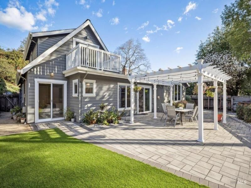 MLS #326011783 img 0