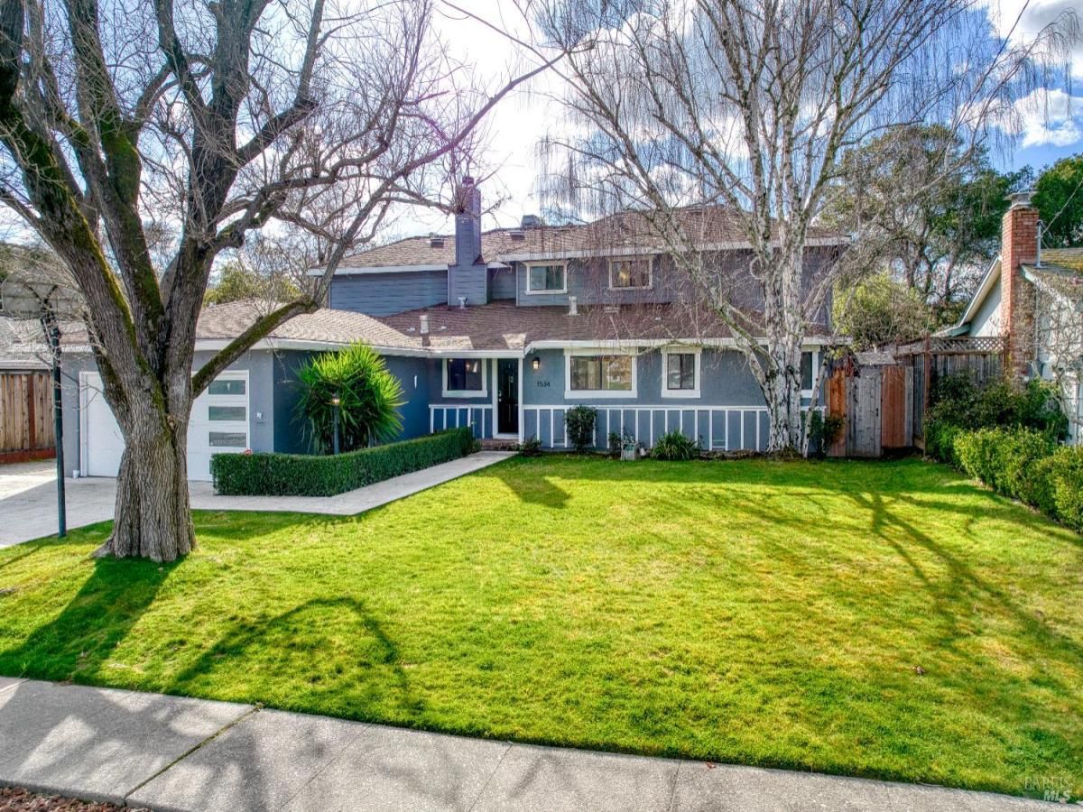 MLS #326011889 img 0