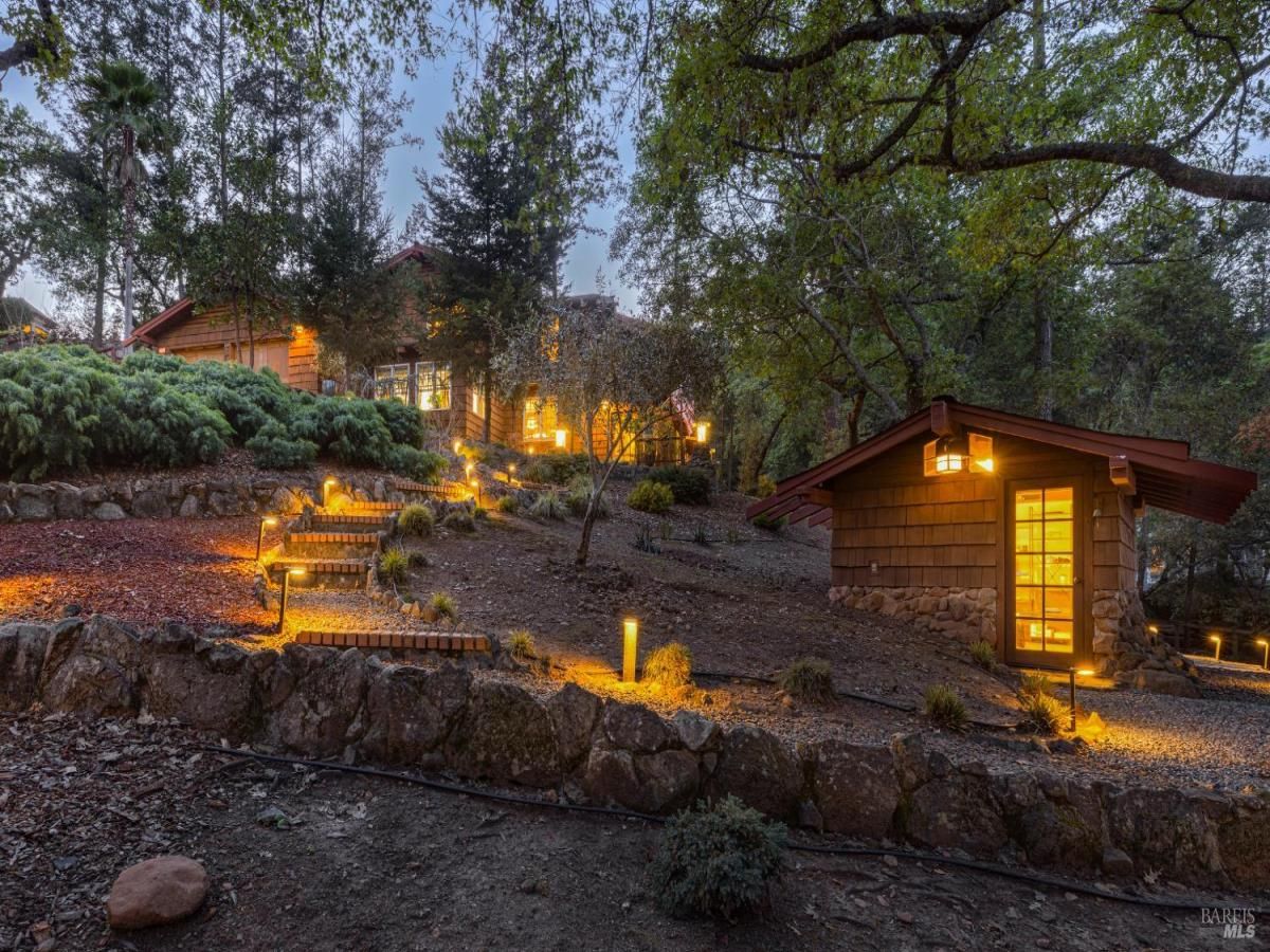 MLS #326012113 img 0