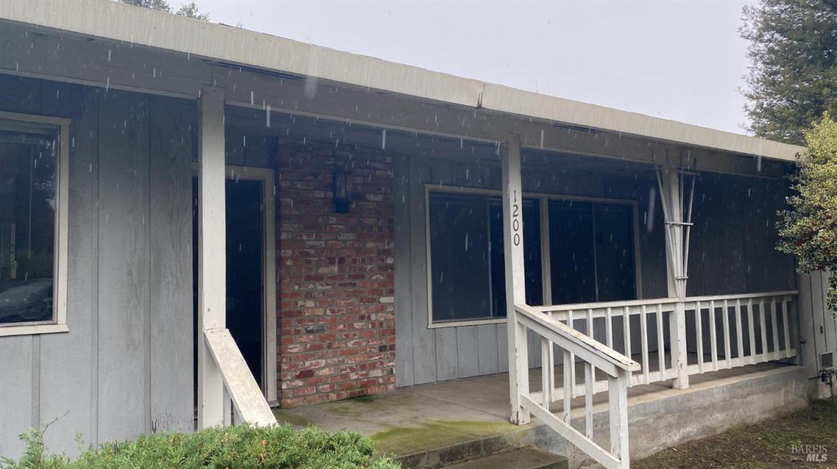 MLS #326012168 img 0