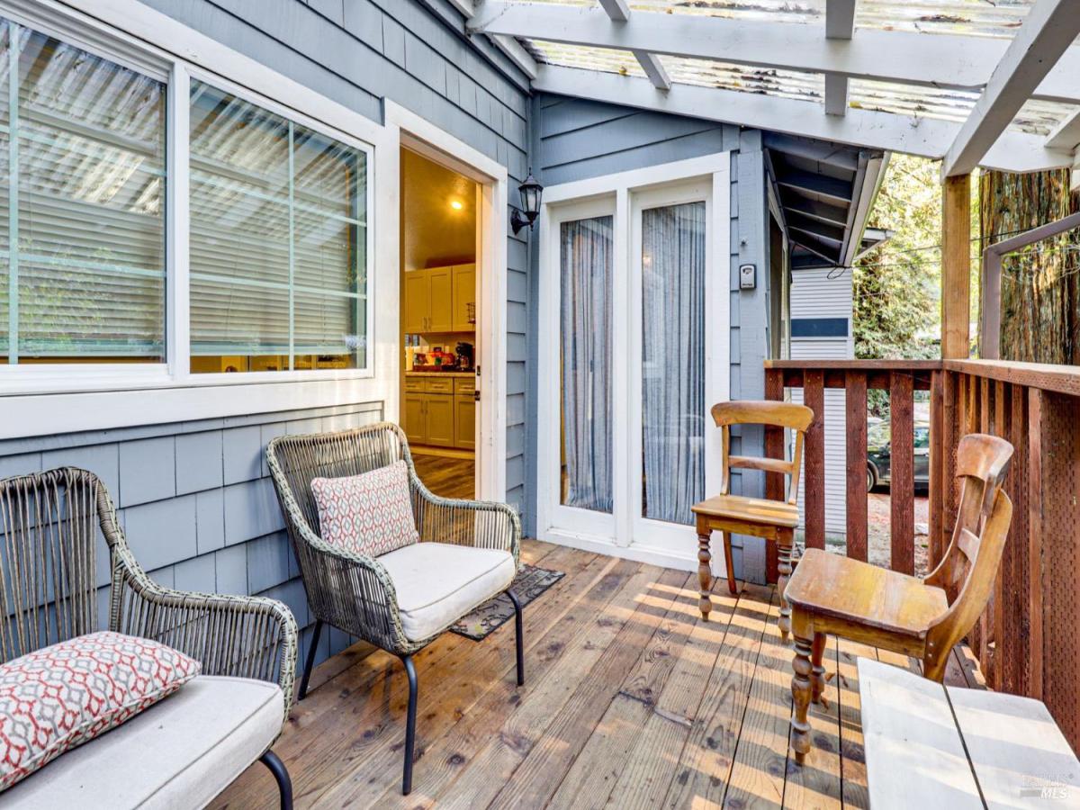 MLS #326012179 img 0