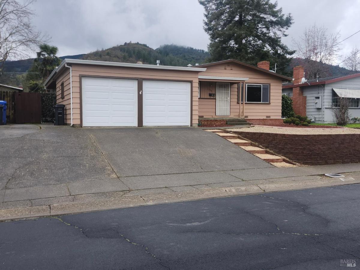 MLS #326012526 img 0