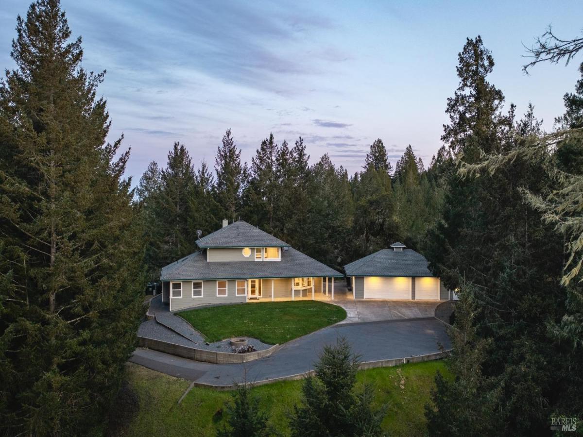 MLS #326013177 img 0