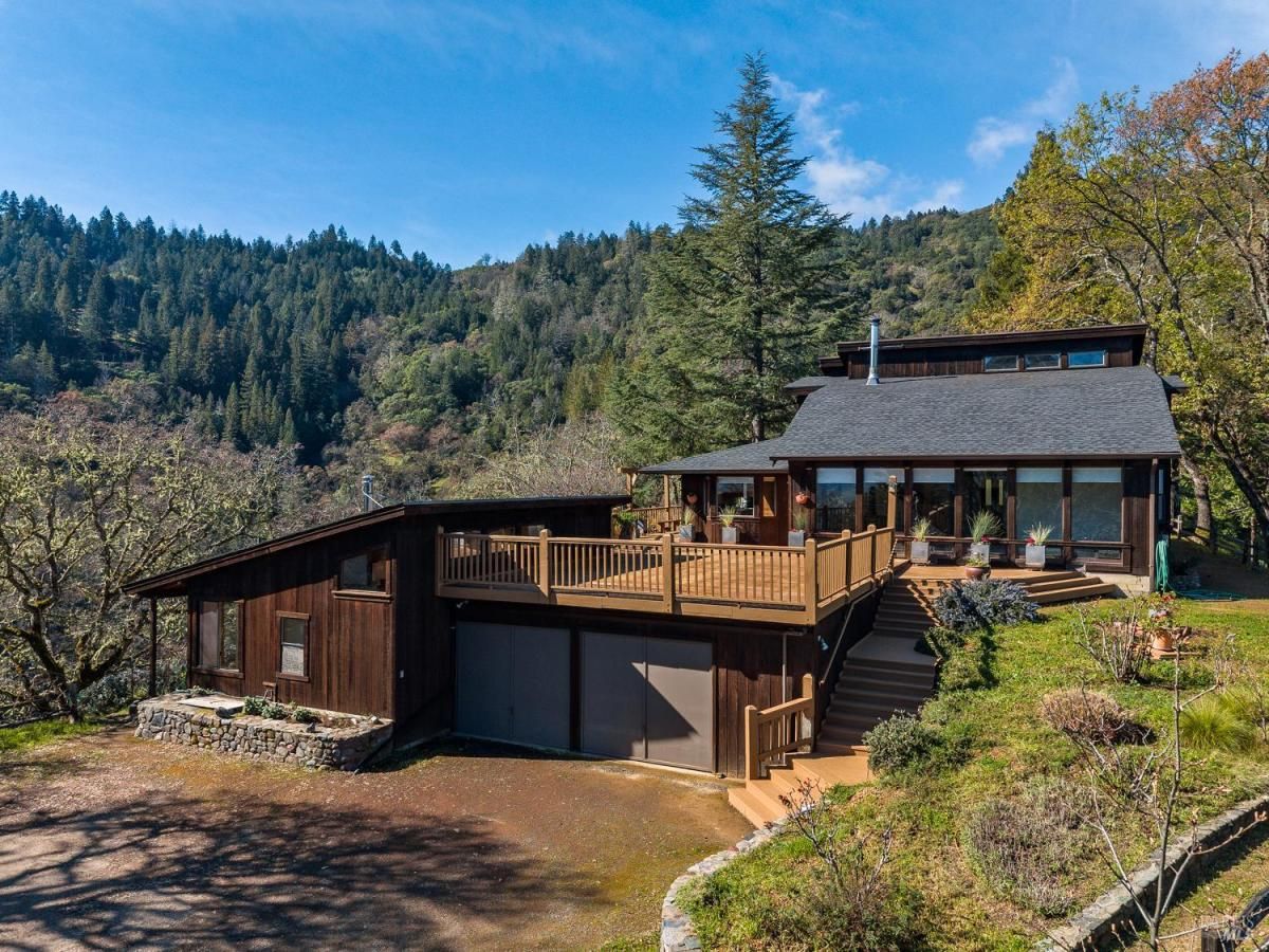 MLS #326013218 img 0