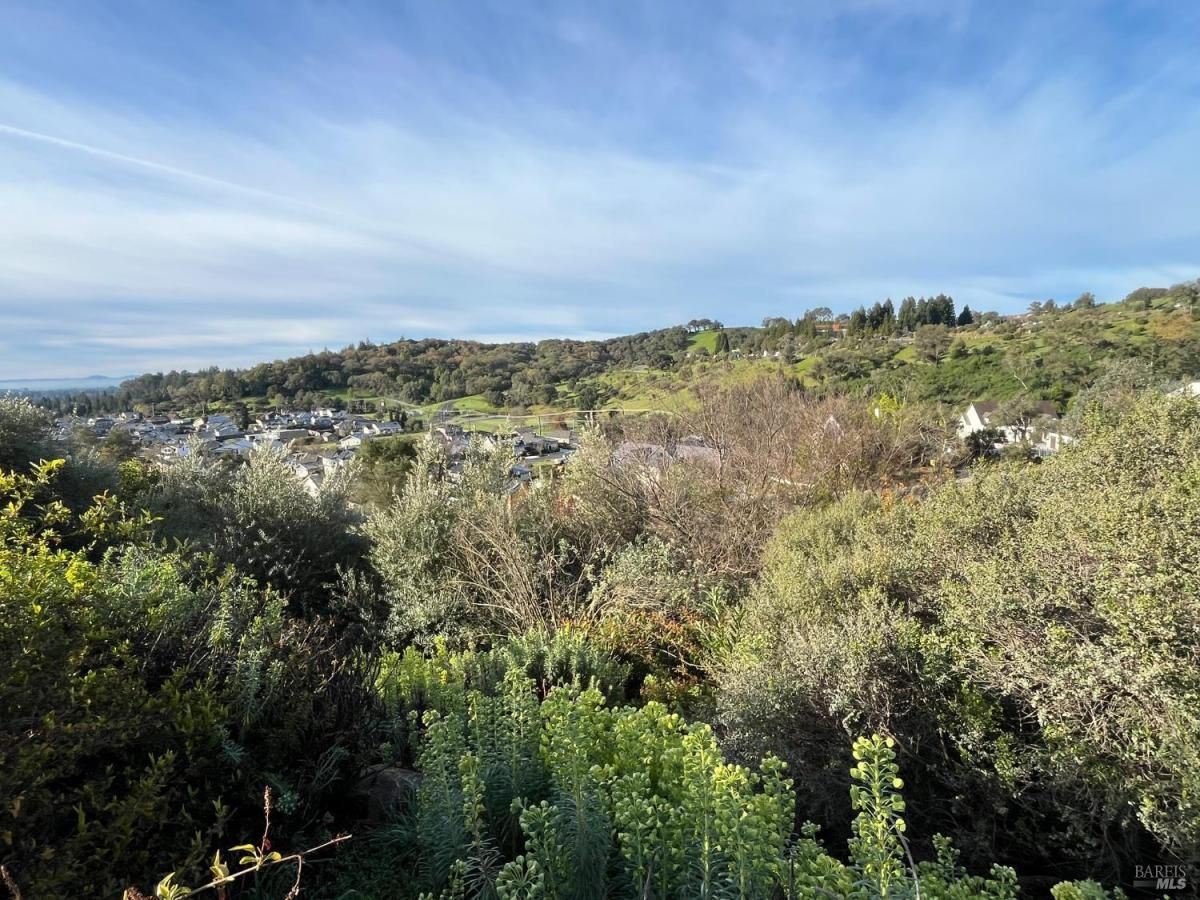 MLS #326013232 img 0