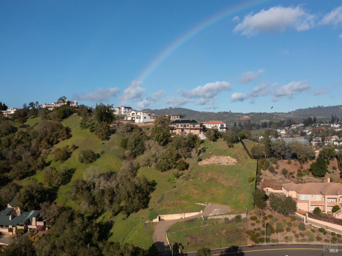 MLS #326013313 img 0