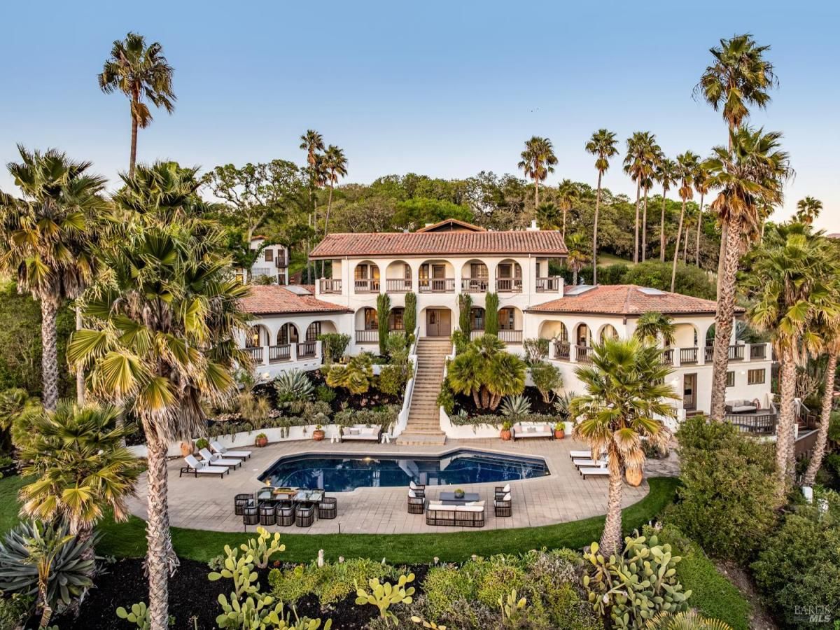 MLS #326013643 img 0