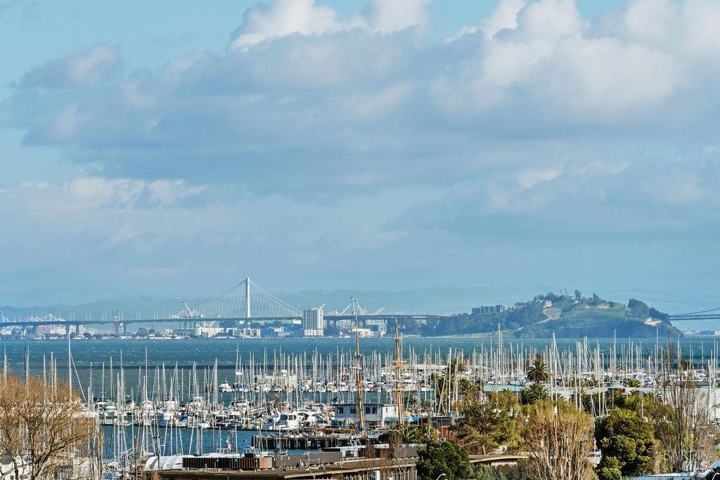 MLS #326013803 img 0