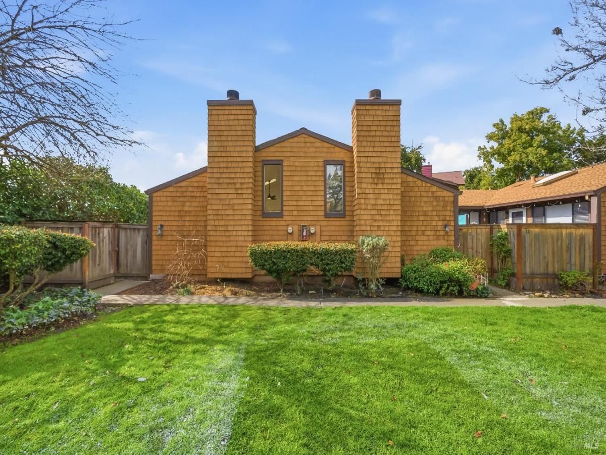 MLS #326014057 img 0