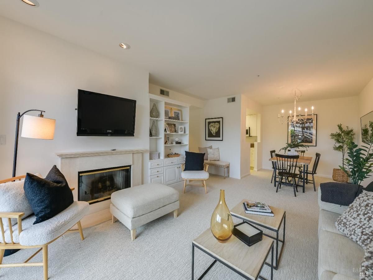 MLS #326014150 img 0