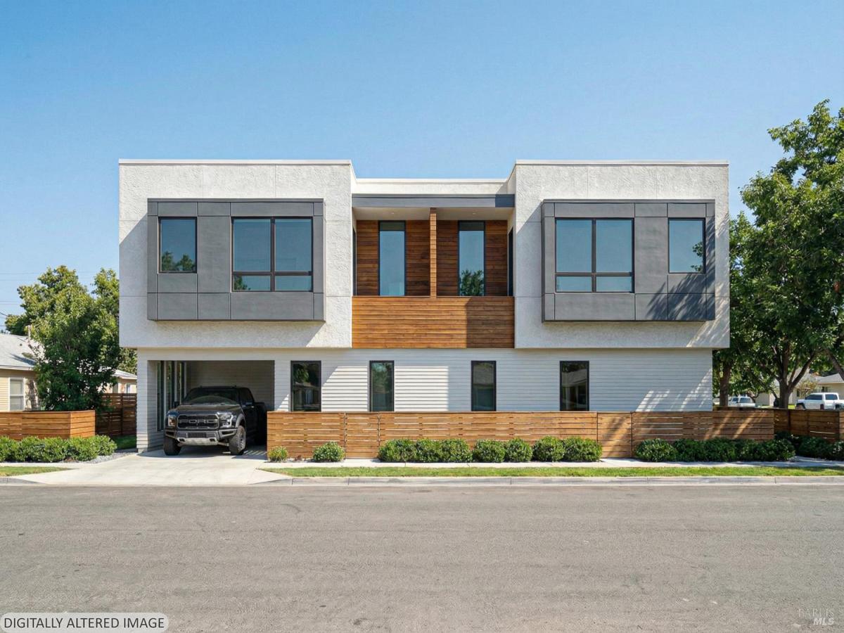 MLS #326014241 img 0