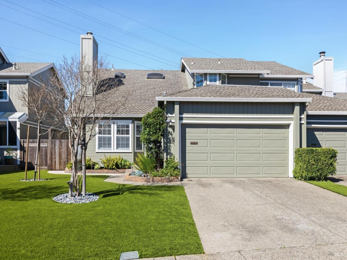 MLS #326014348 img 0