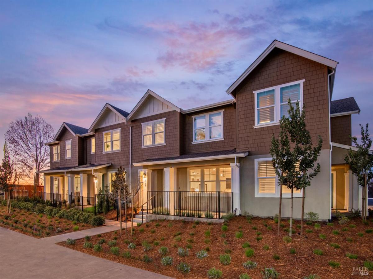 MLS #326014395 img 0