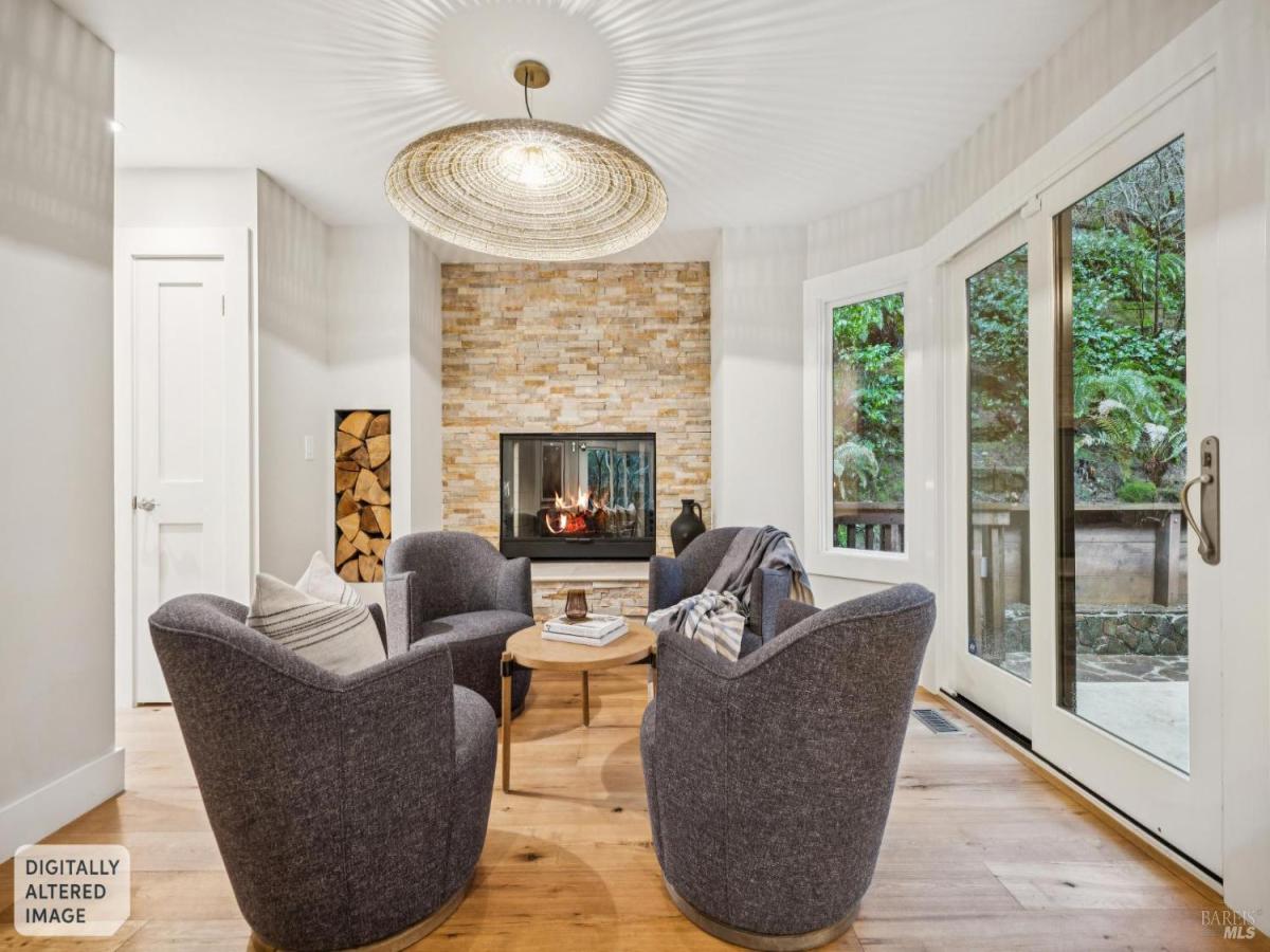 MLS #326014559 img 0