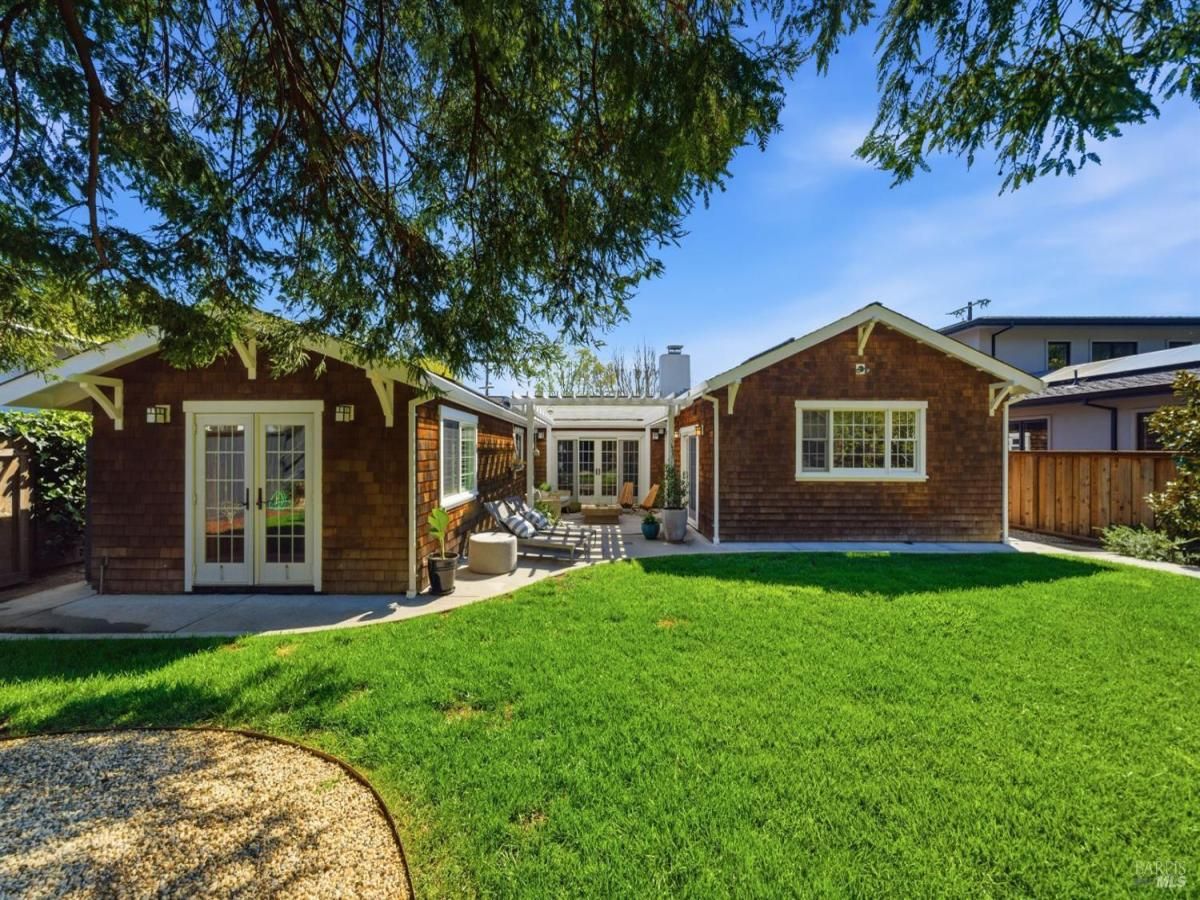 MLS #326014612 img 0