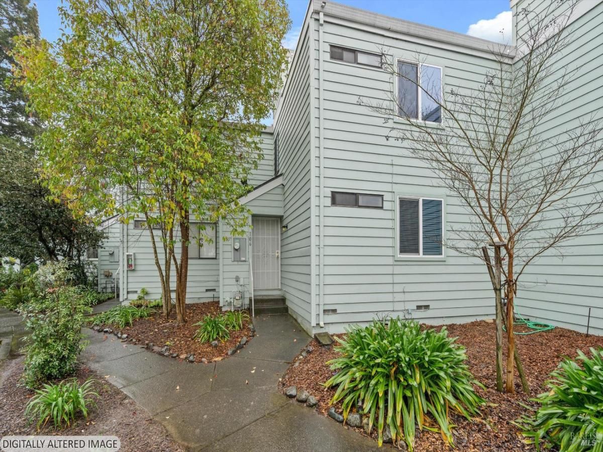 MLS #326014655 img 0