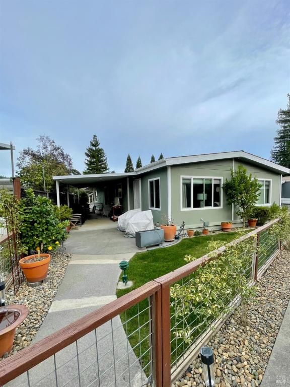 MLS #326014673 img 0