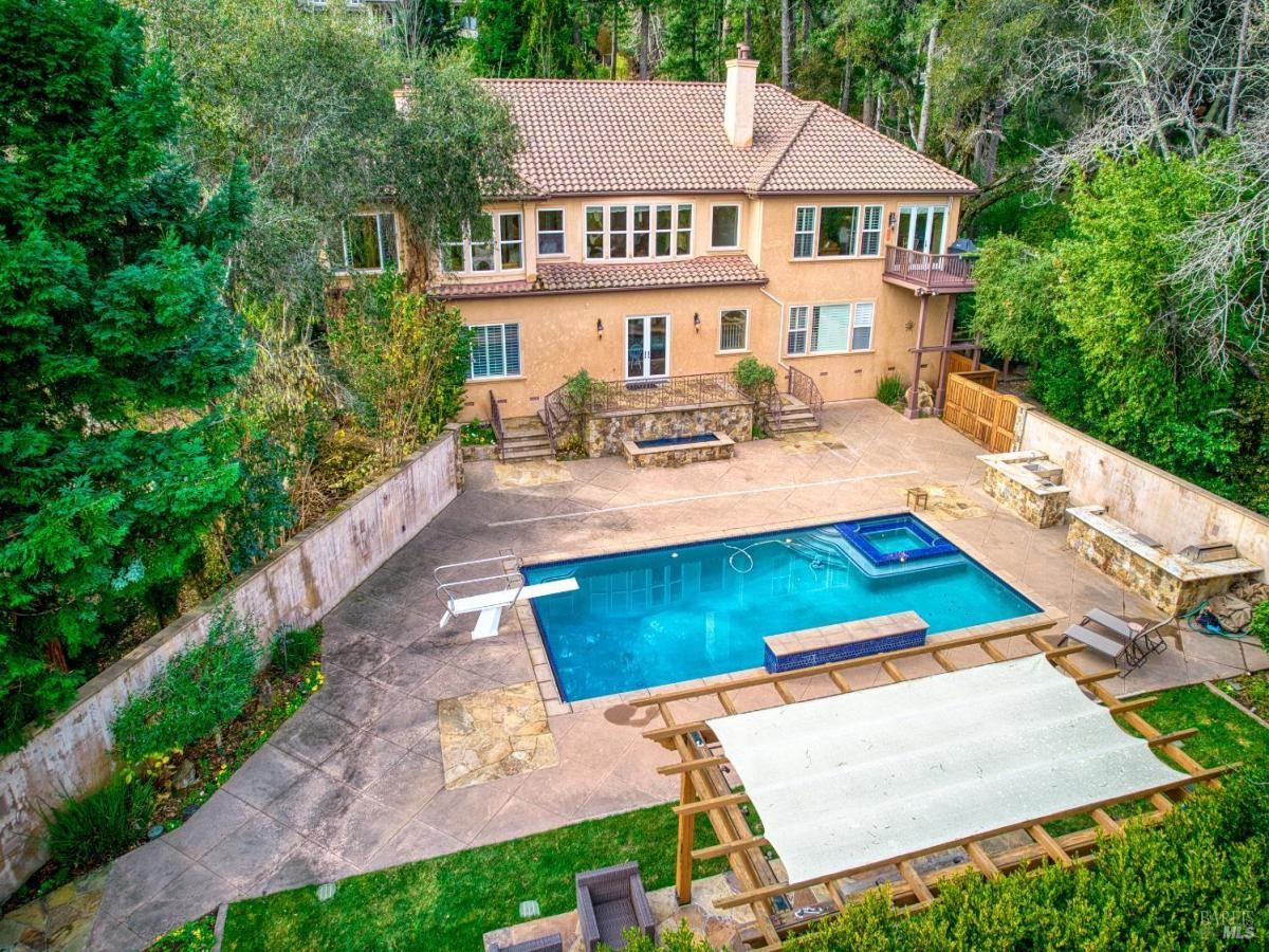 MLS #326014694 img 0