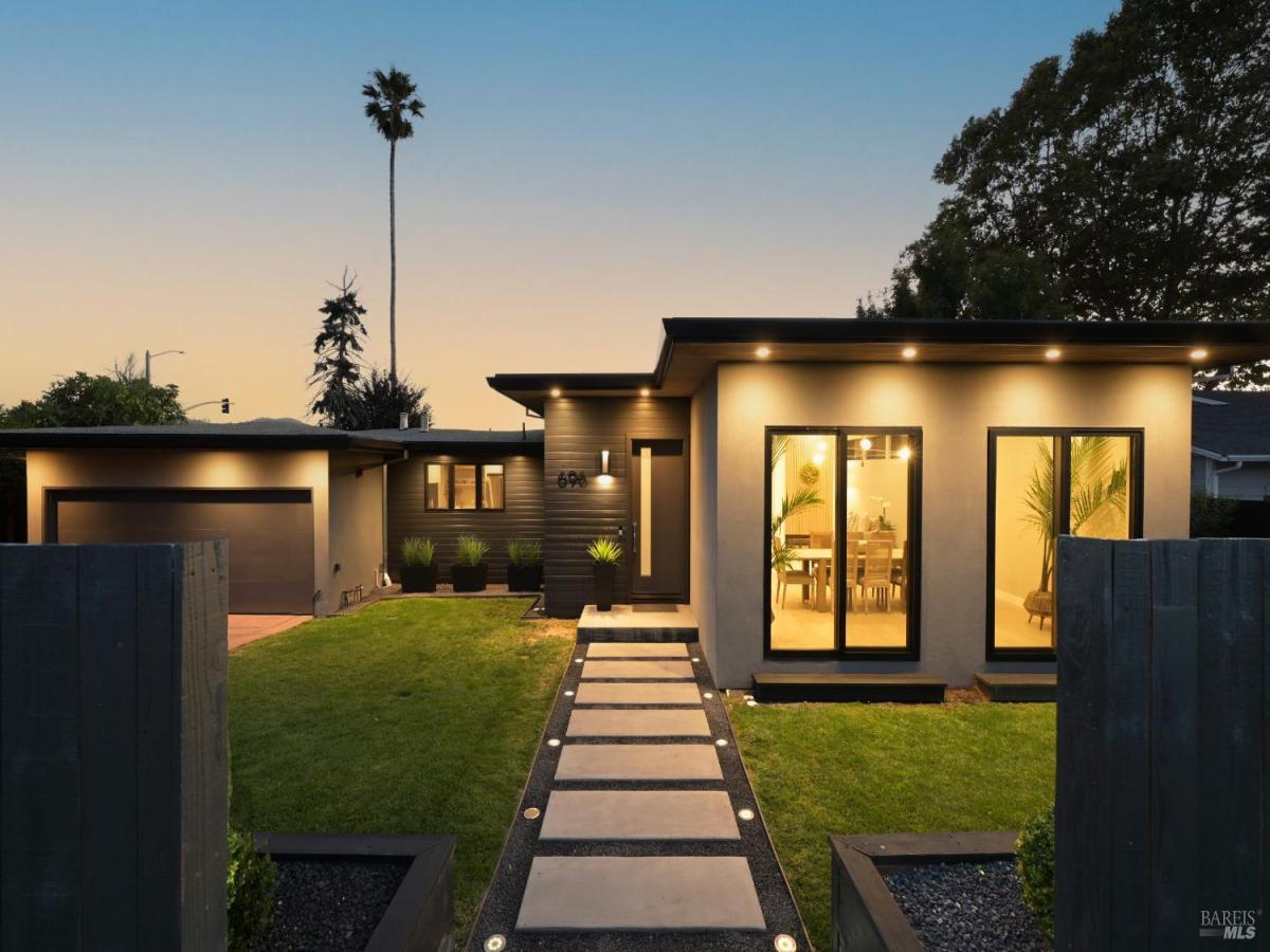 MLS #326014951 img 0