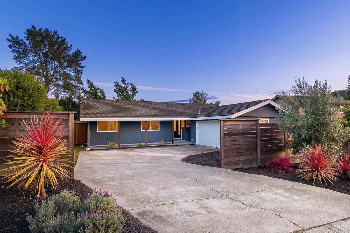 MLS #326015791 img 0