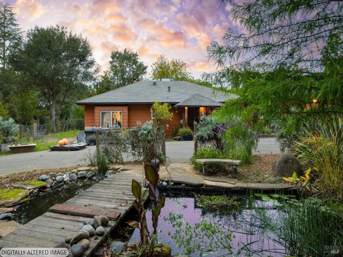 MLS #326016456 img 0