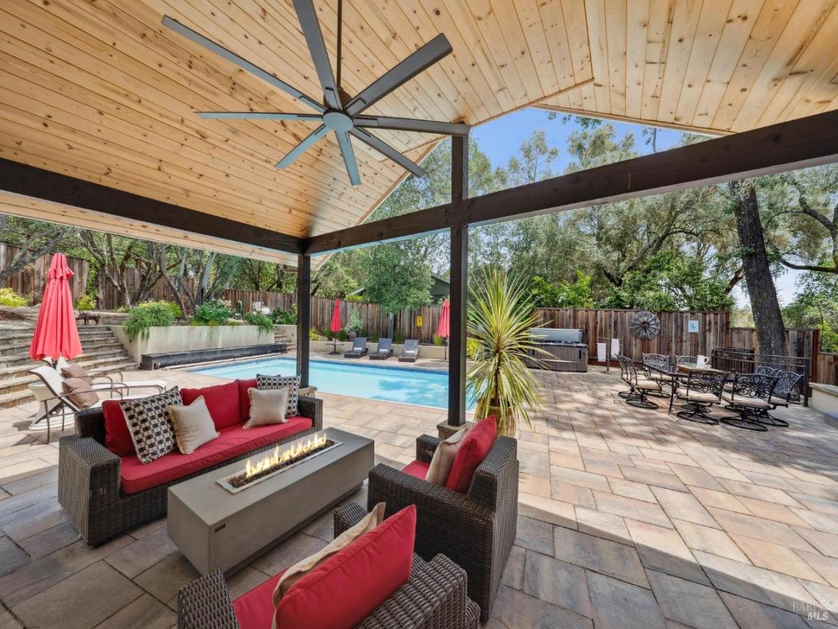 MLS #326016508 img 0