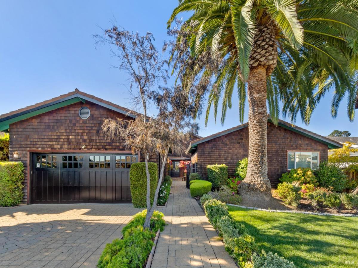 MLS #326016959 img 0