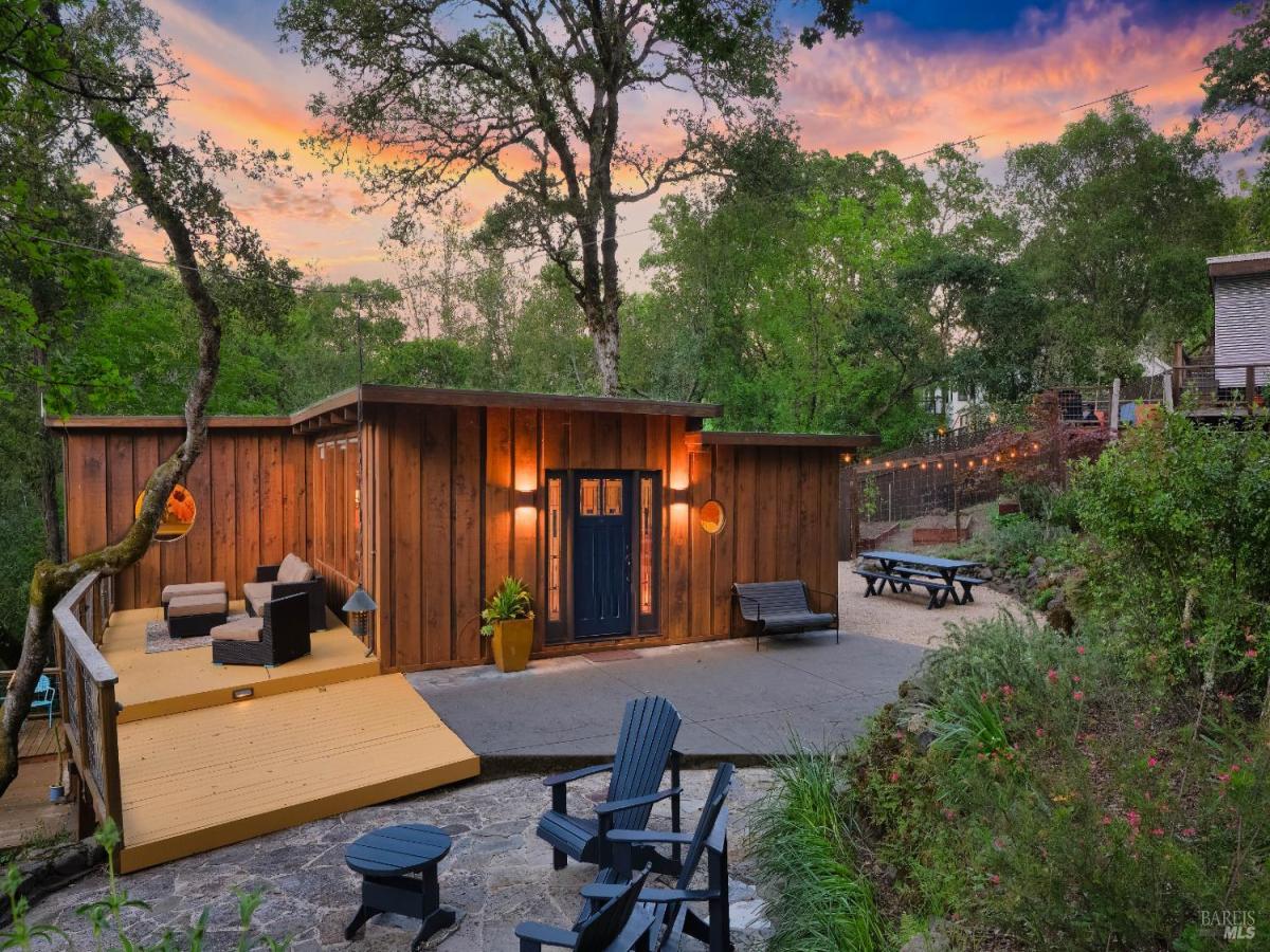 MLS #326017099 img 0