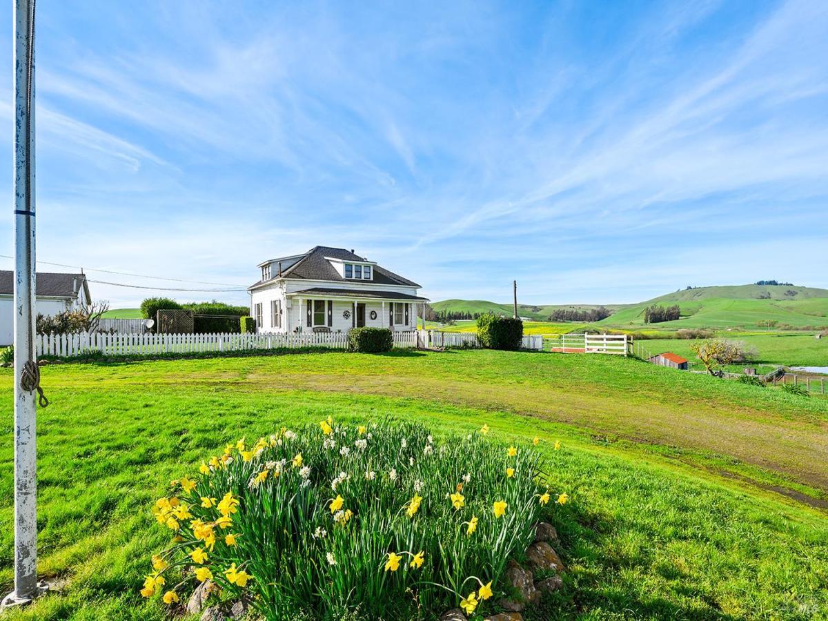 MLS #326017128 img 0