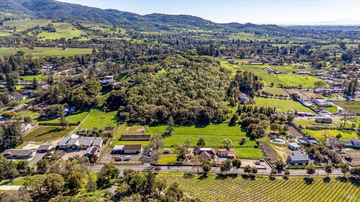 MLS #326017307 img 0