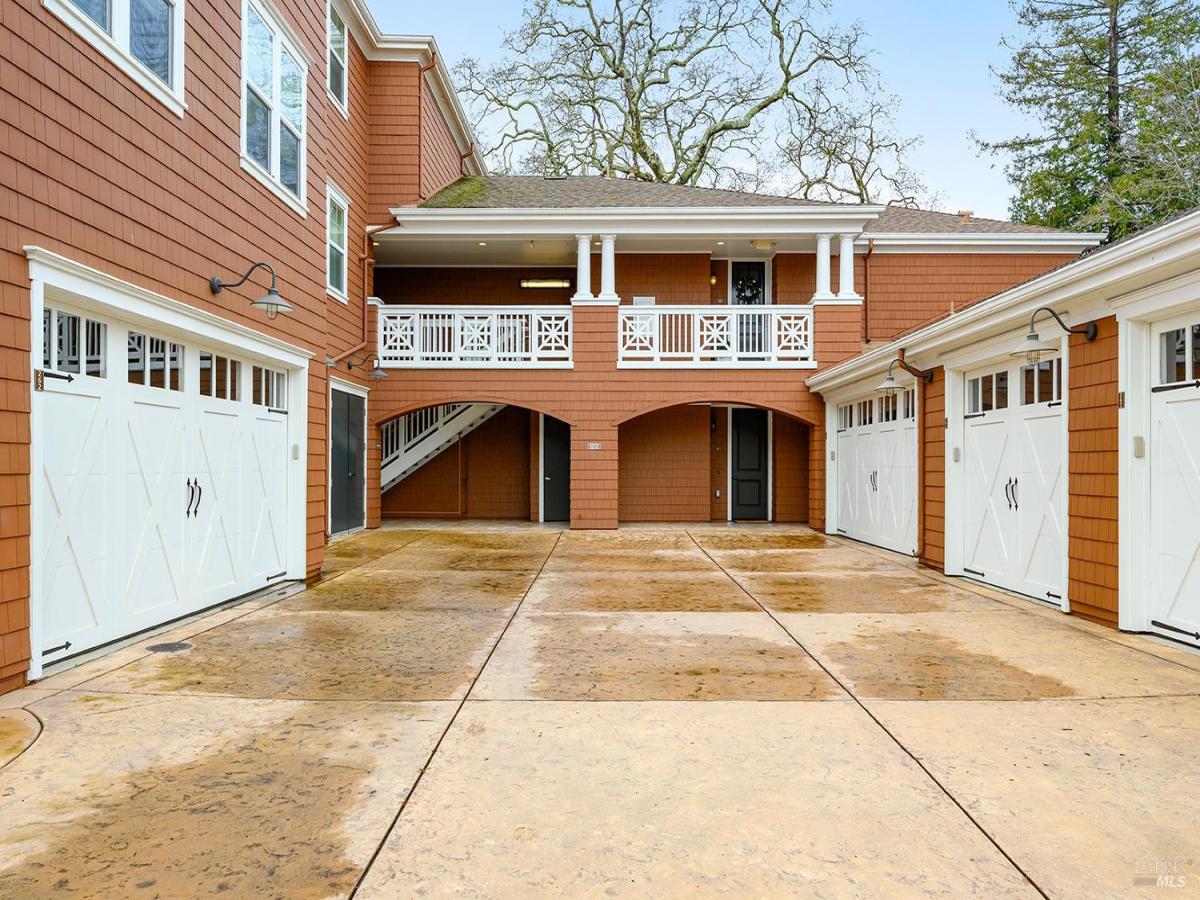 MLS #326017326 img 0