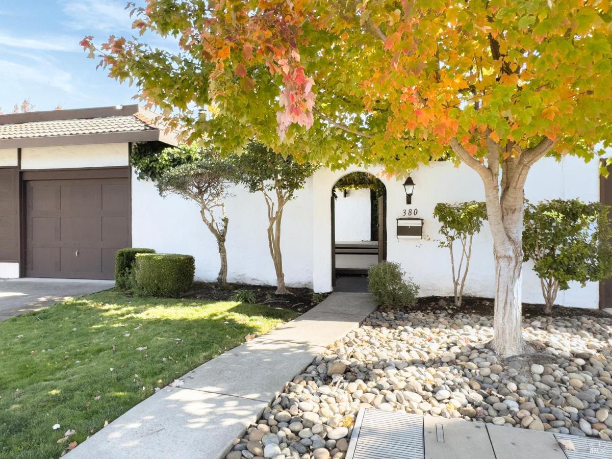 MLS #326017525 img 0