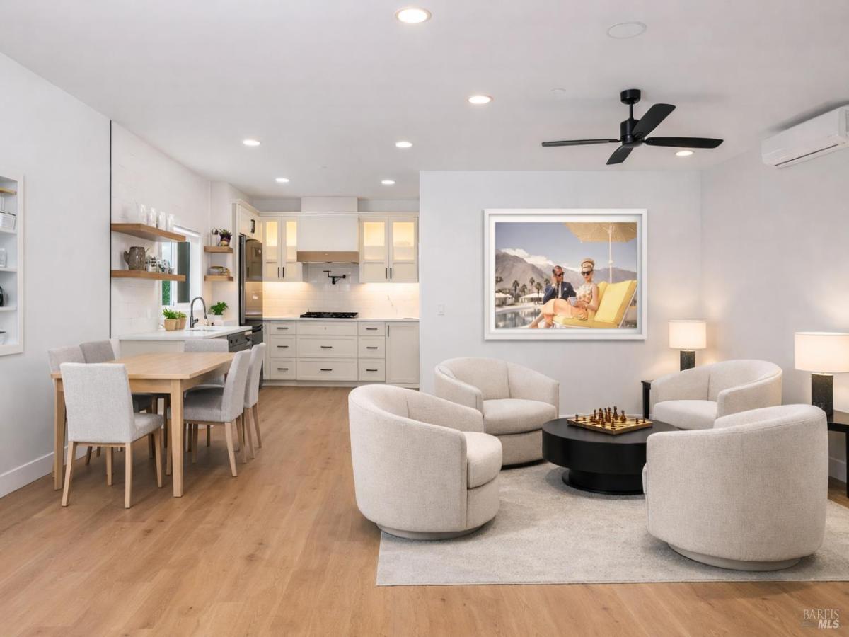 MLS #326017695 img 0