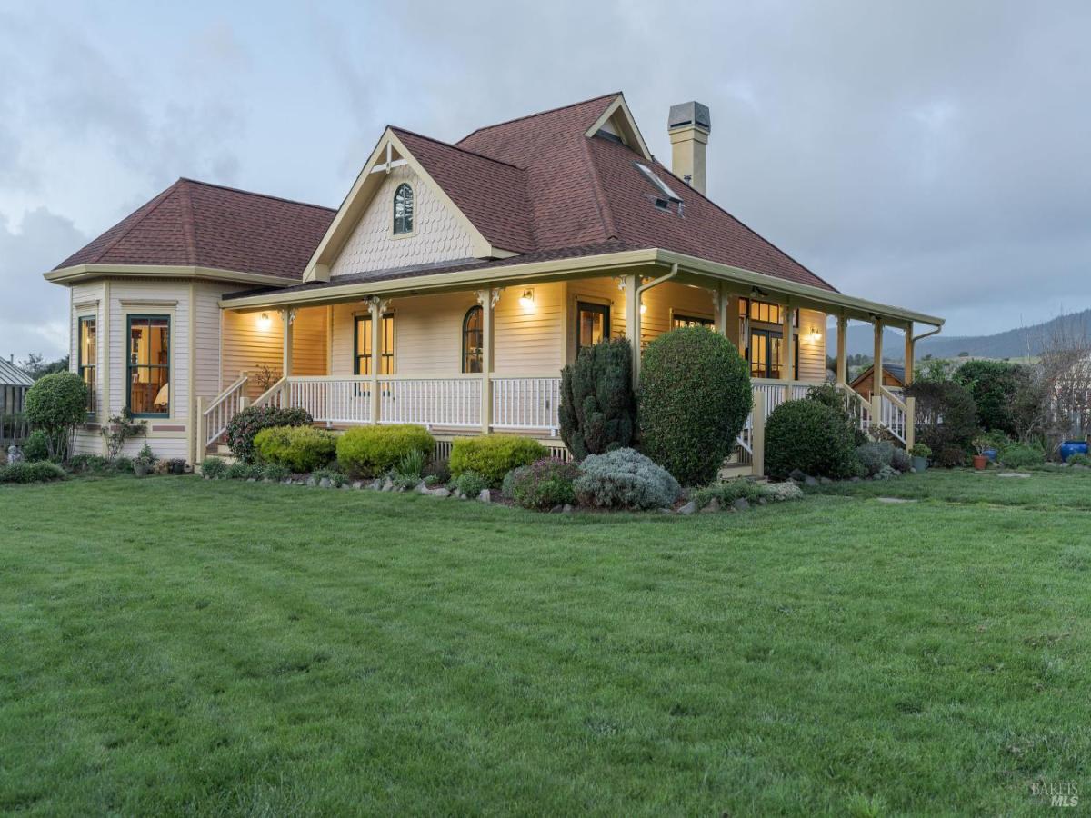 MLS #326018177 img 0