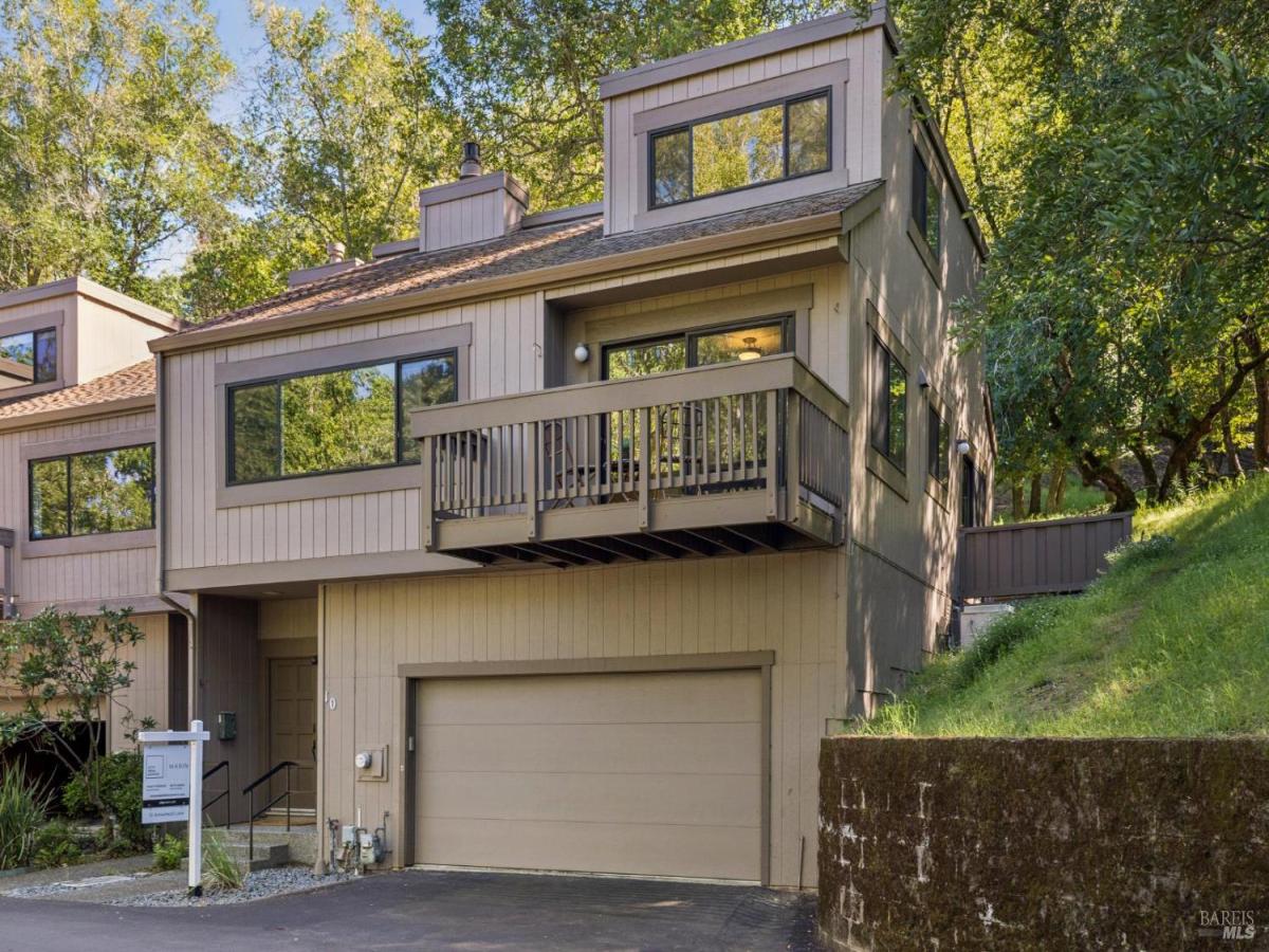 MLS #326018304 img 0