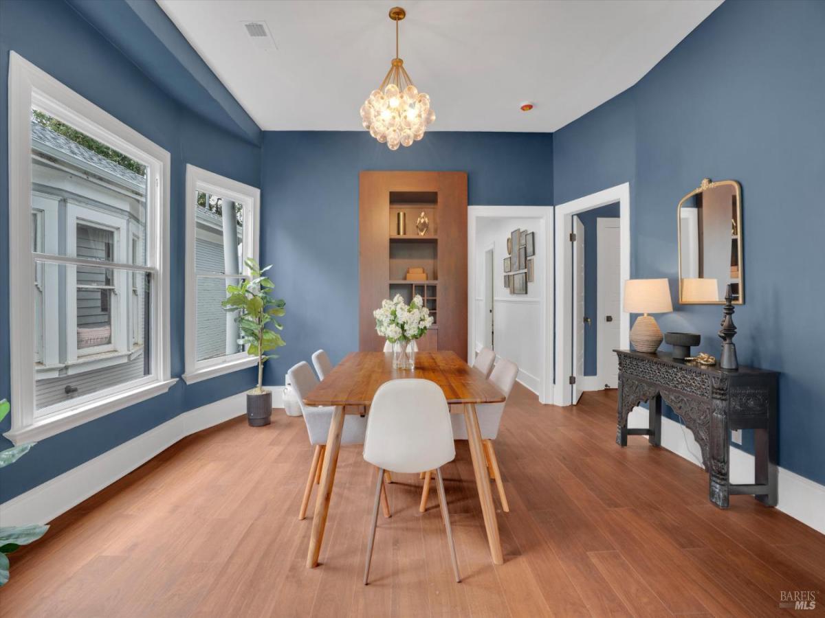 MLS #326018466 img 0