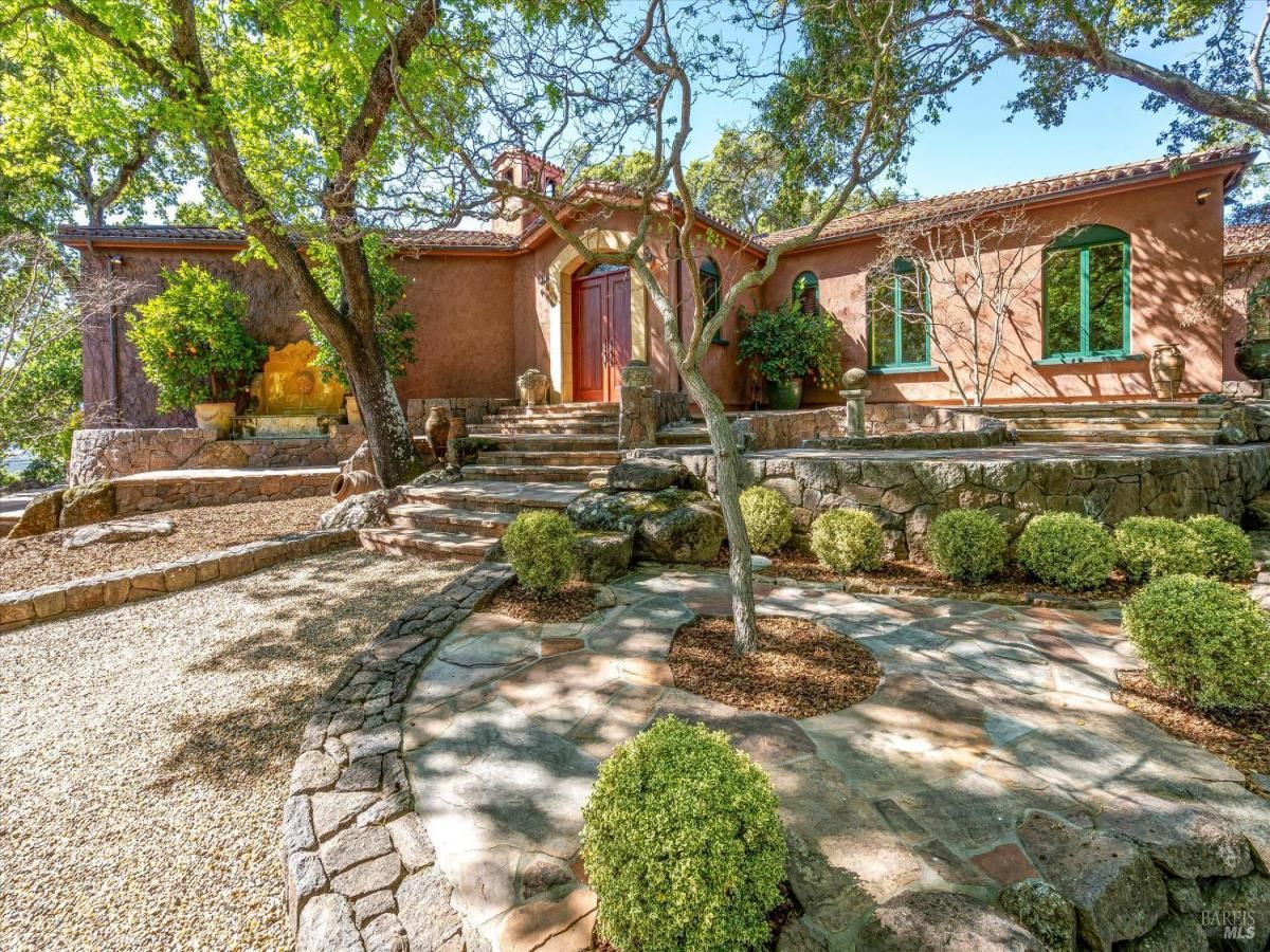 MLS #326018473 img 0