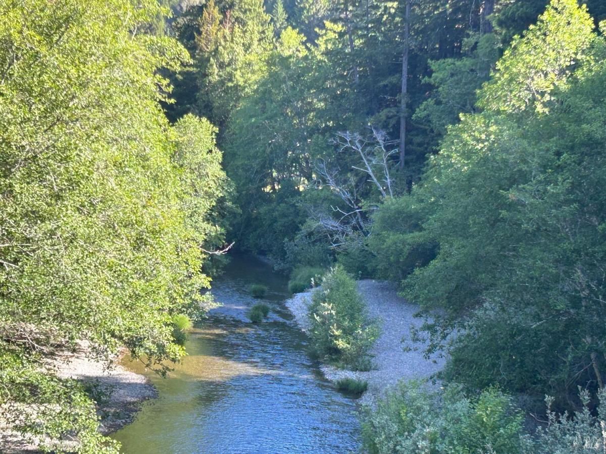 MLS #326018611 img 0