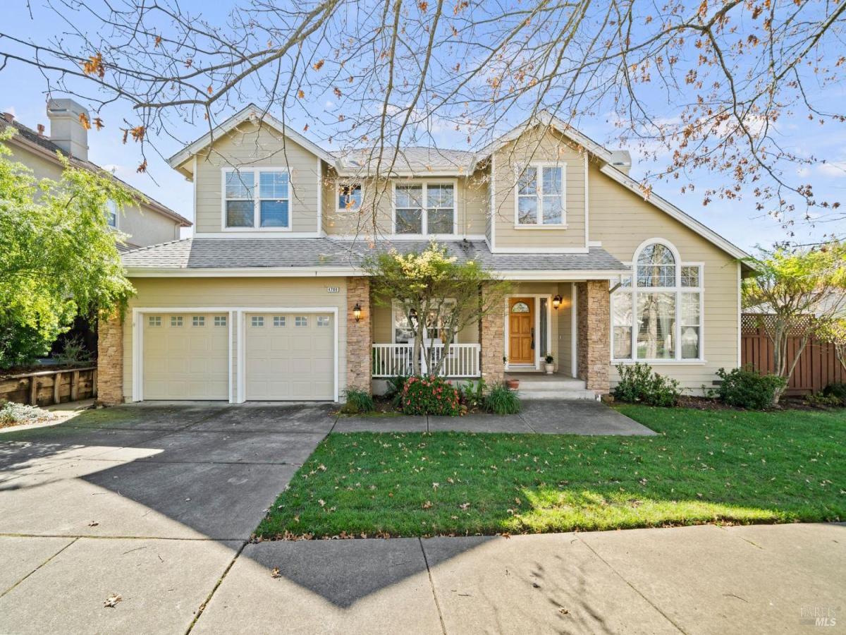 MLS #326018638 img 0