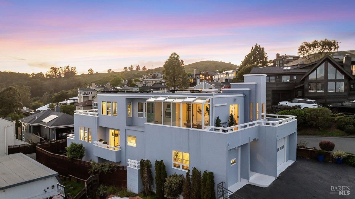 MLS #326018813 img 0