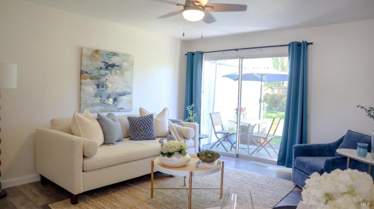 MLS #326018900 img 0