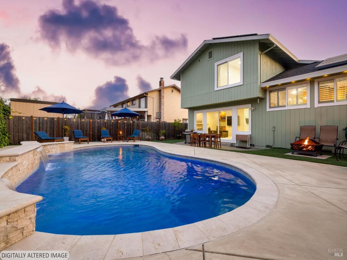 MLS #326019125 img 0